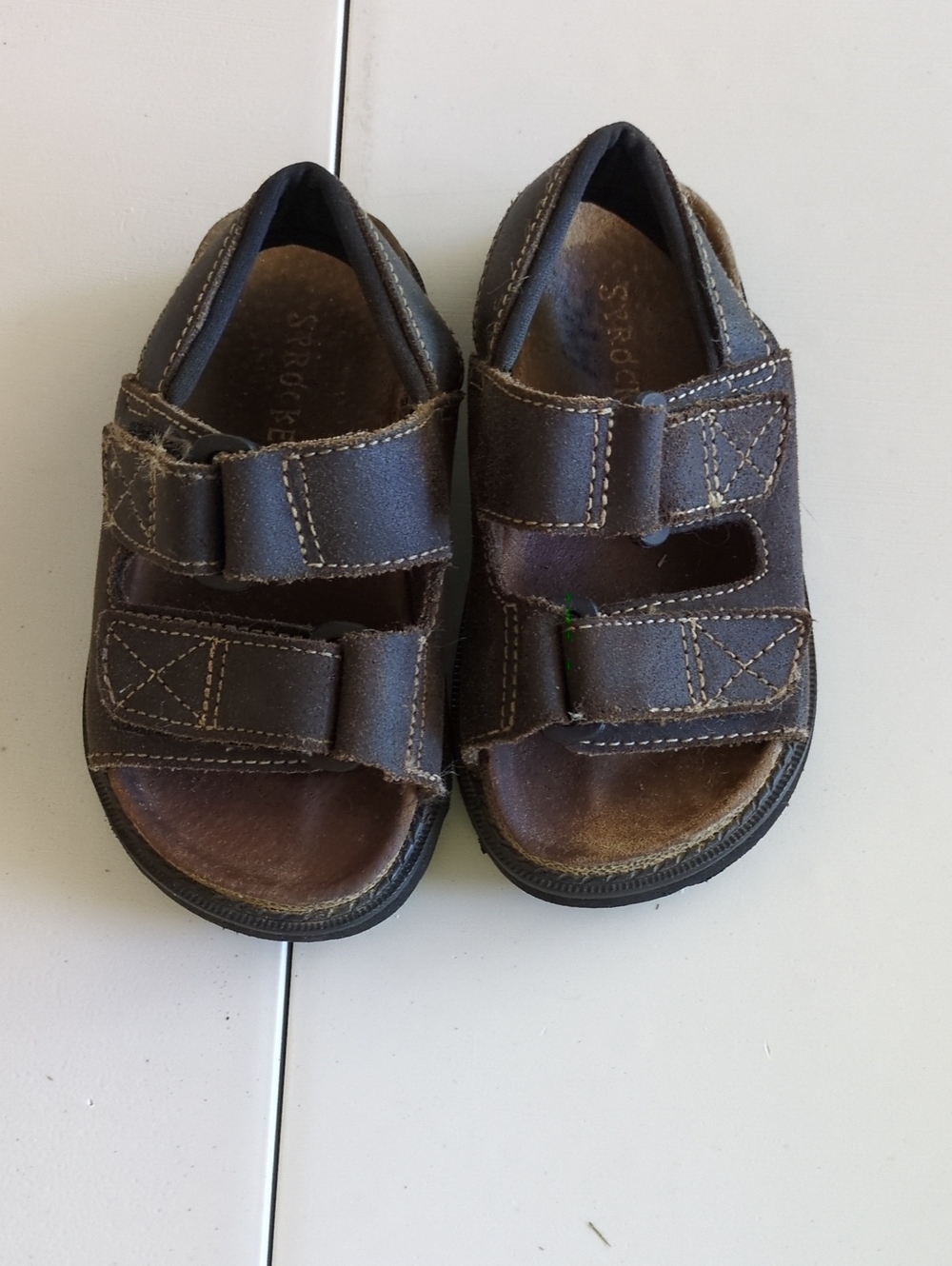 Kids Adjustable Brown Hook-and-Loop Sandals